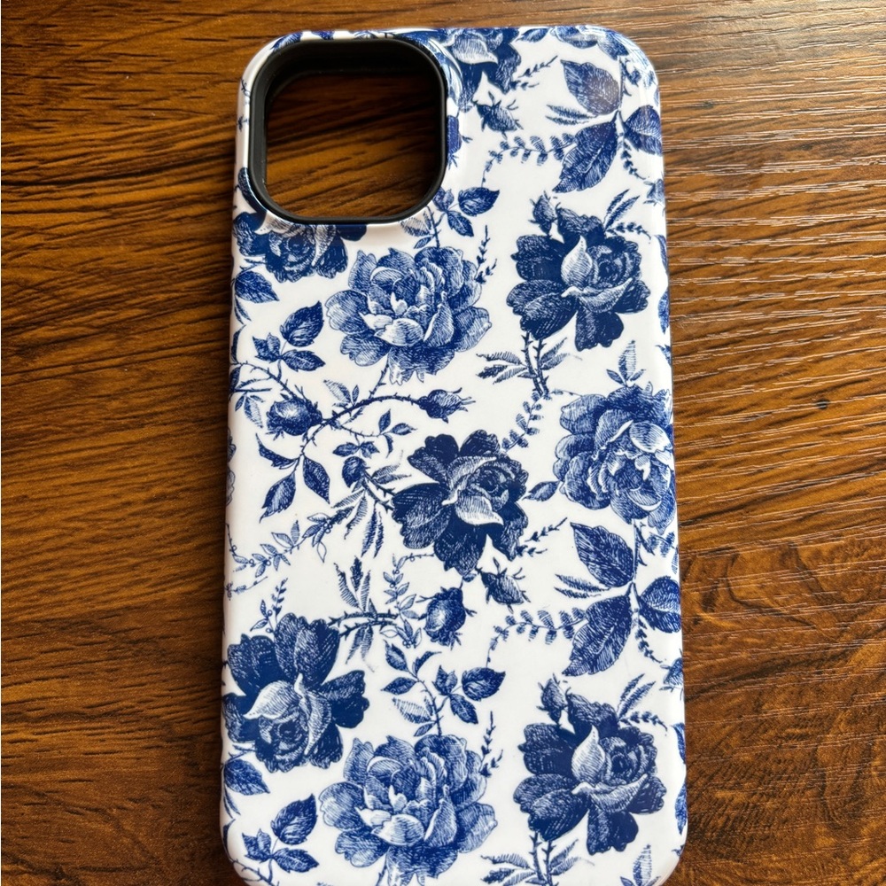 Casely iPhone 14 Essential+Magsafe Case